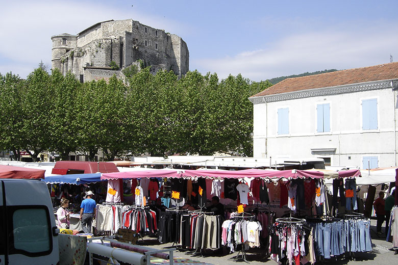 Marché en Ardèche, la Voulte-sur-Rhône