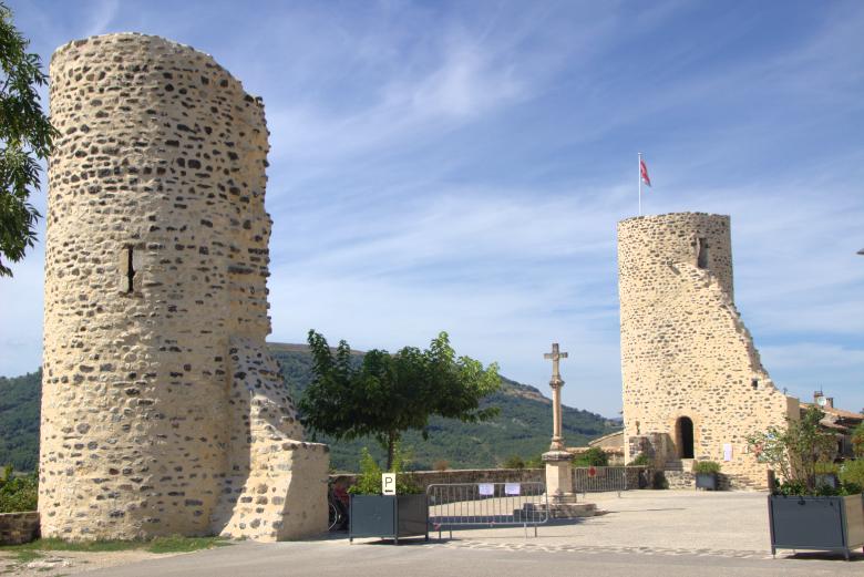 Place Tourette Saint-Vincent-de-Barres