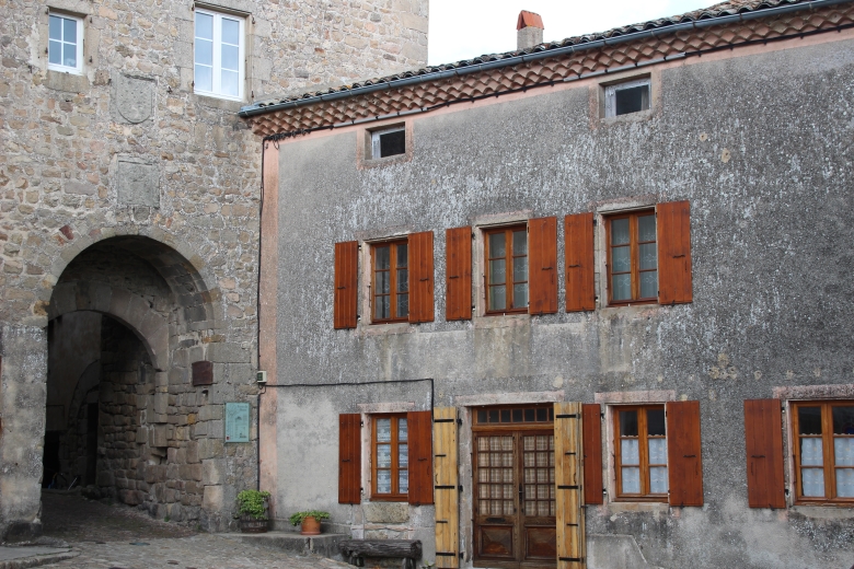 Porte de Besse - Chalencon - Ardeche-actu - 2016